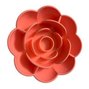 NWT Dog slow feeder - Floral Silicone Mold in Coral with suction on the bottom